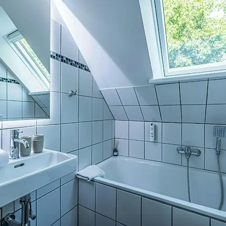 بيت للعطل Country House Close To The Beach With Field Views *