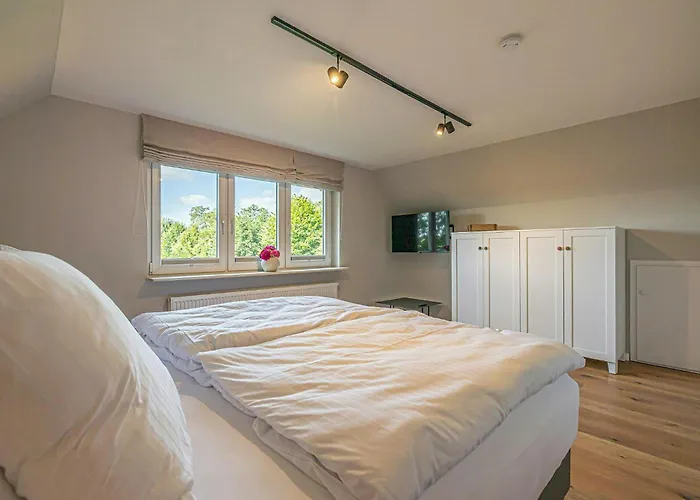 Semesterbostad Close To The With Field Views Maasholm
